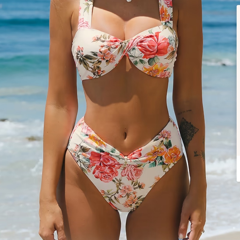 Cupshe Cream Floral Twist-Front Bikini Set with Pink & Orange Roses
